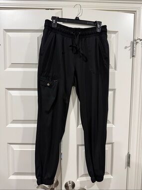 Women’s Jogger’s Healing Hands Scrub Pants